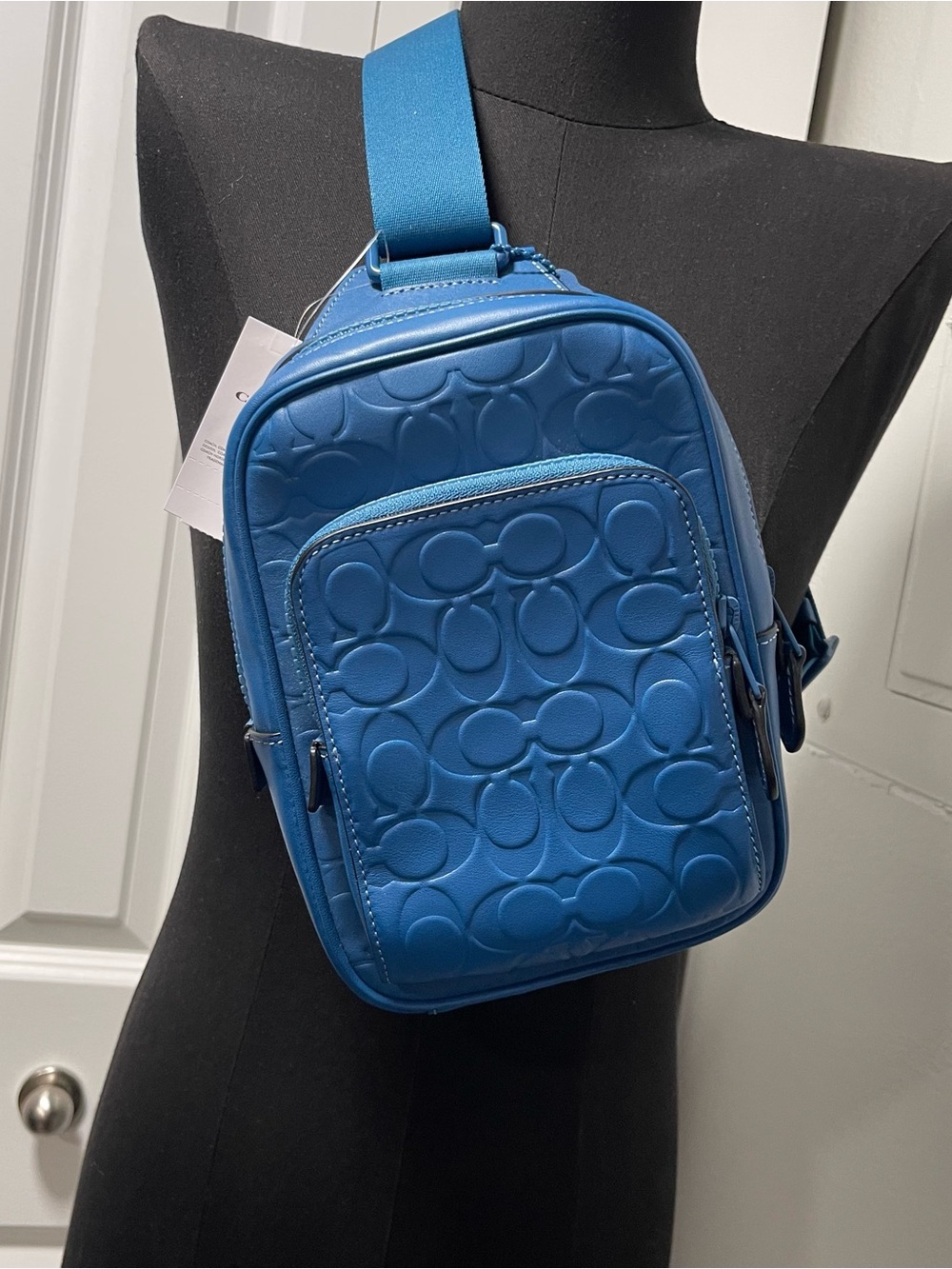 $378+NEW Coach Track Pack Small Bag in Signature Leather in Blue Jay